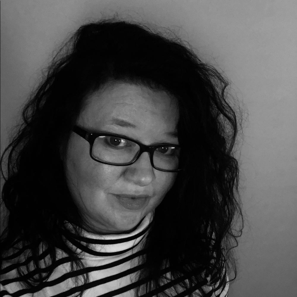 Meet your Posher, Damaris